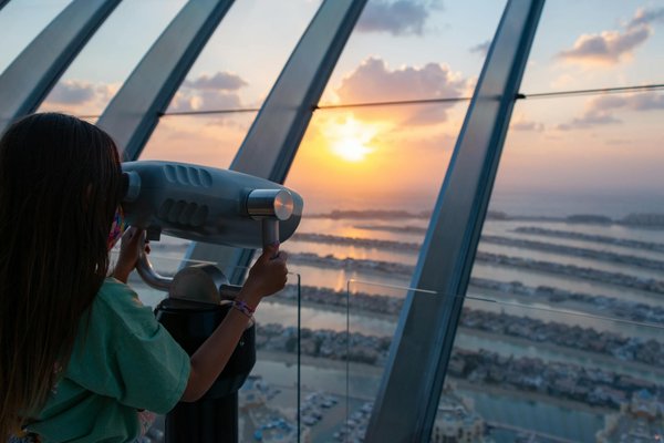 Explorations En Monde